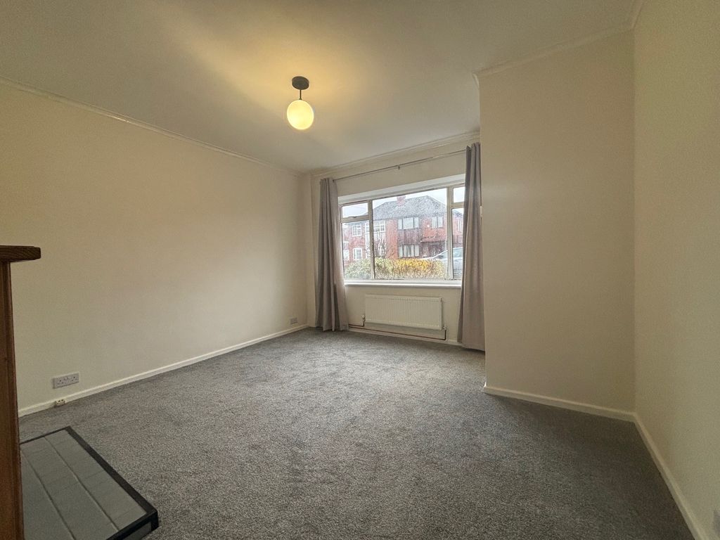 Property photo 3 of 18 Image