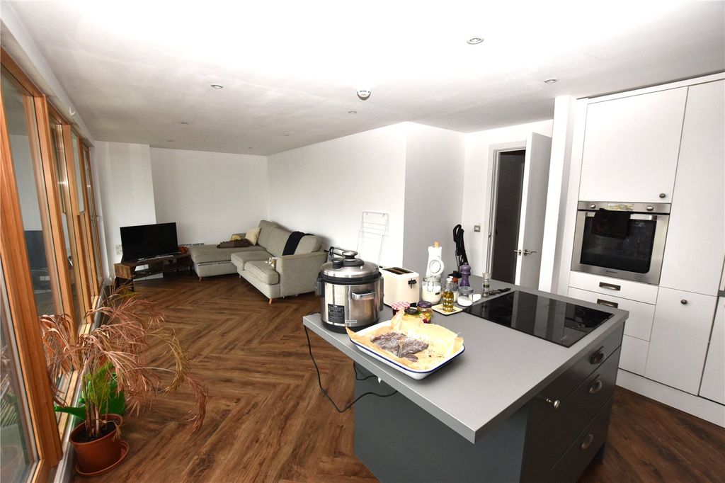 Property photo 2 of 10 Picture No. 02