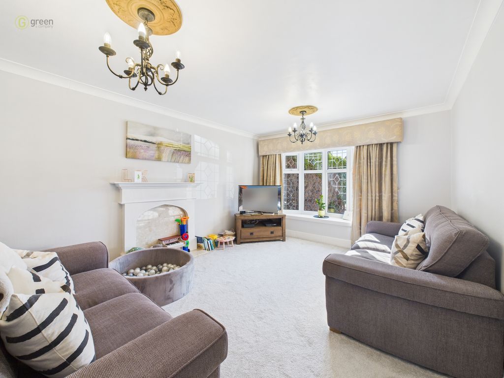 Property photo 2 of 21