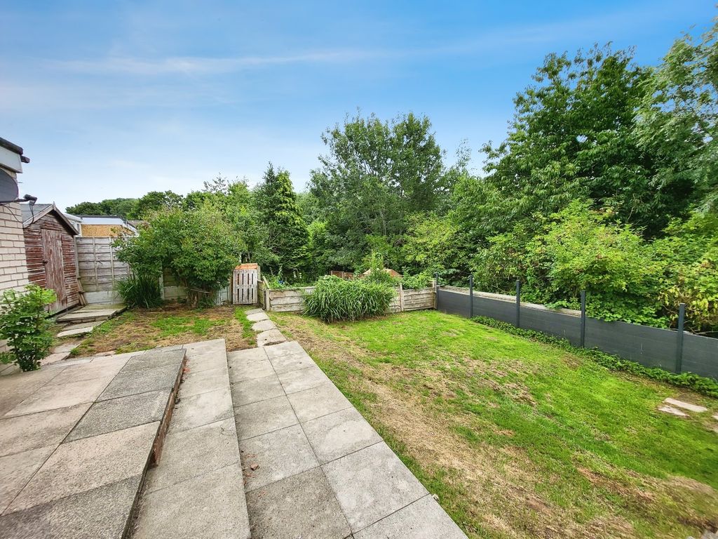 Property photo 2 of 11 Picture No. 14