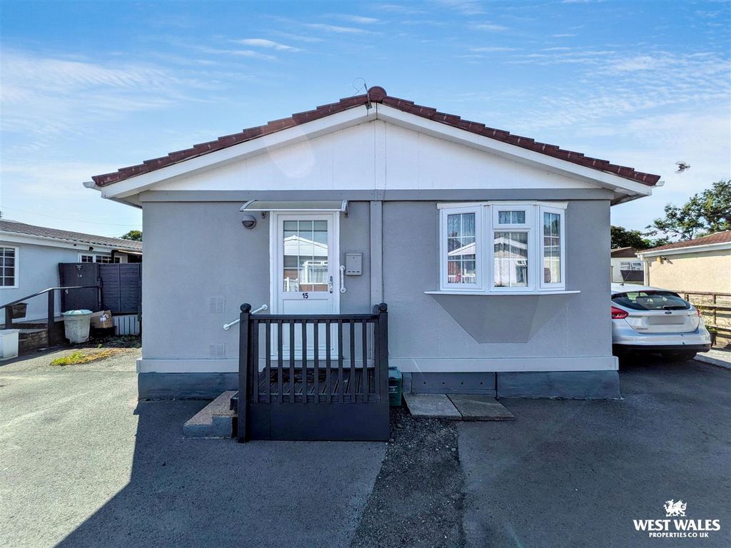 Property photo 1 of 22 12947.Jpg