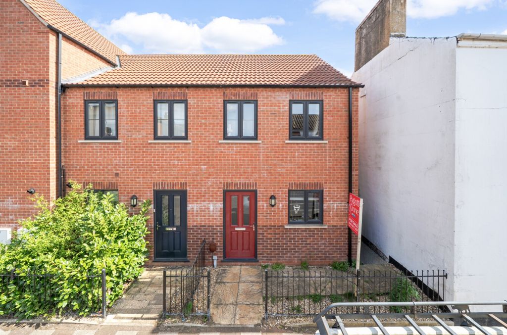 Property photo 1 of 21 1440773-2-69d8F1Dada1A9