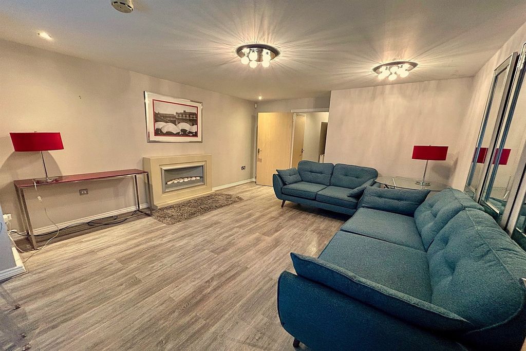 Property photo 3 of 23 Living Room