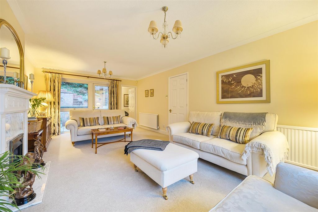 Property photo 3 of 25 1383841-9-693c429451d8B.Jpg