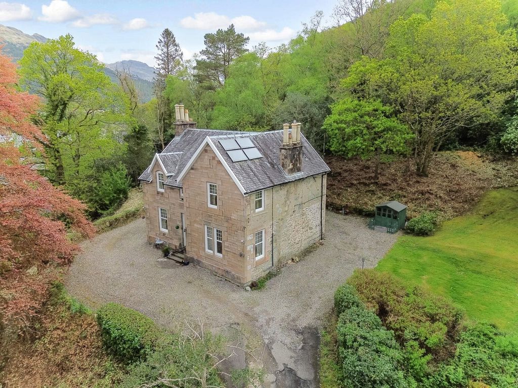 Property photo 3 of 52 Picture No. 49