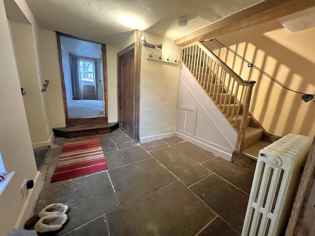 Property photo 3 of 23