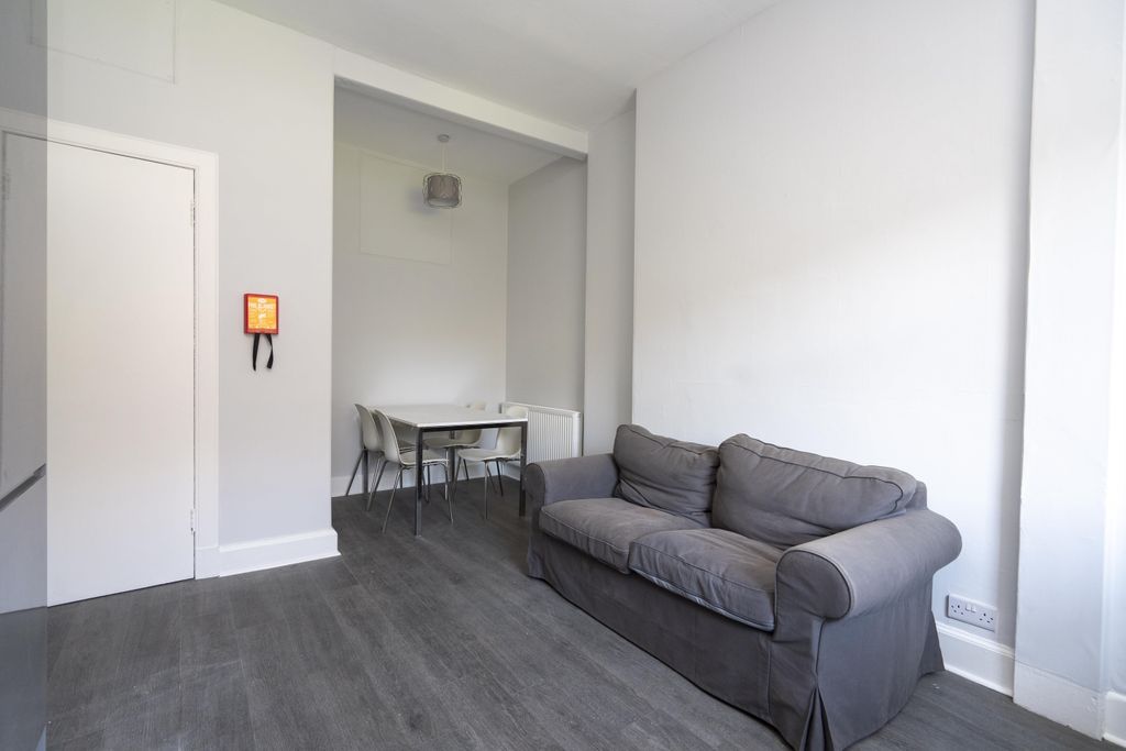 Property photo 3 of 27