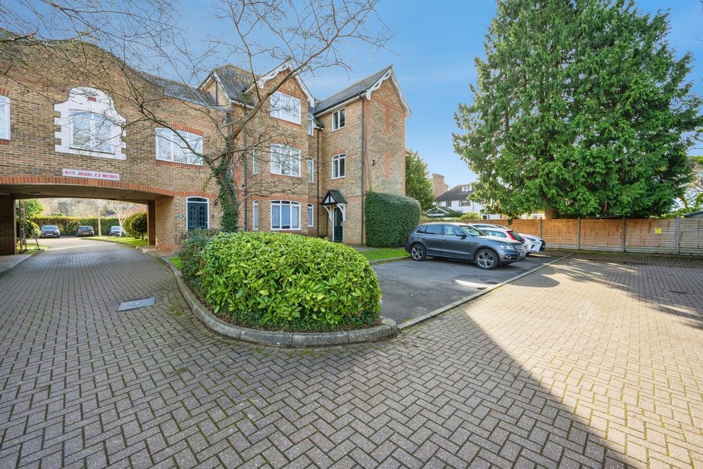 Property photo 1 of 14