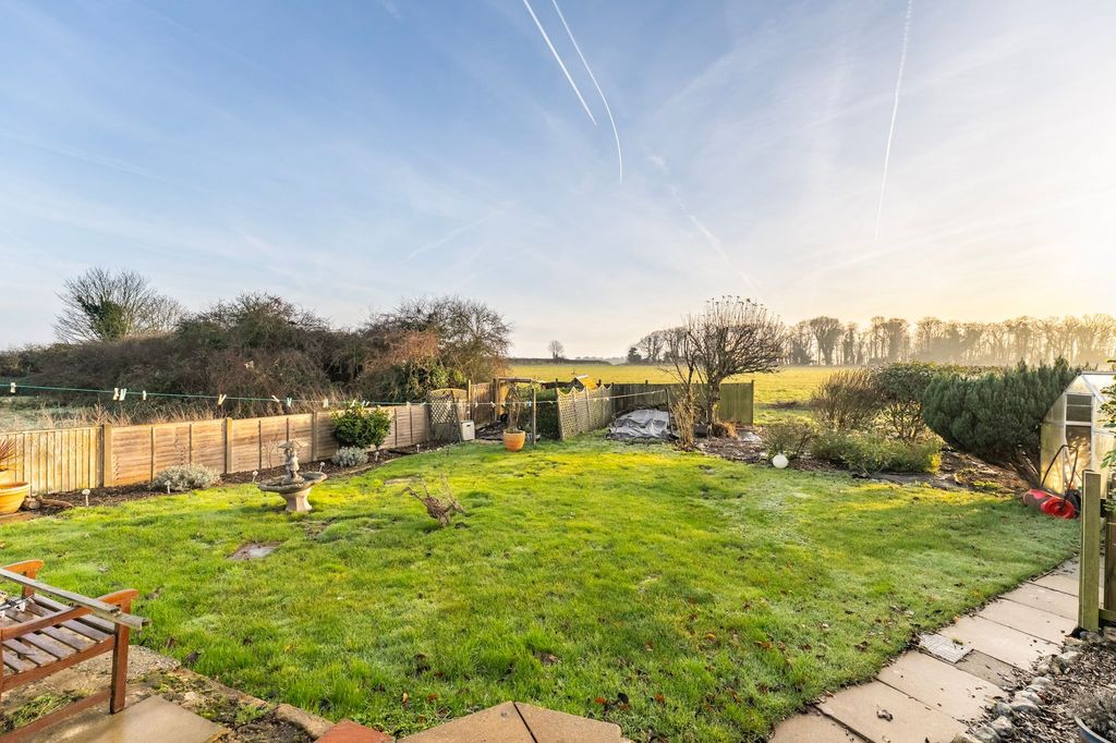 Property photo 2 of 23