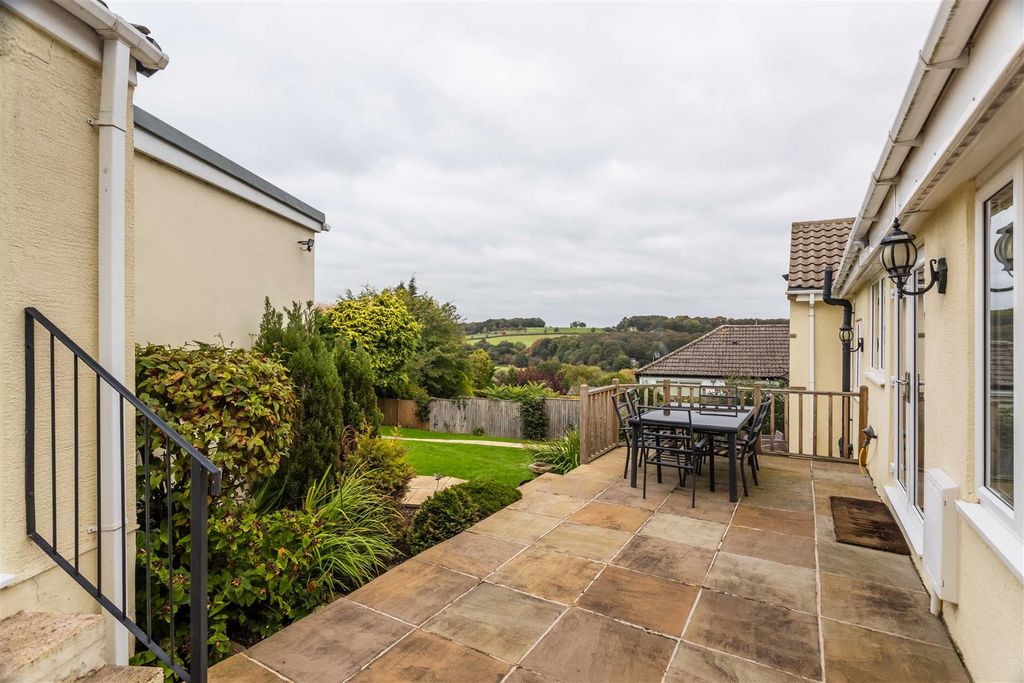 Property photo 2 of 23 00020.Jpg