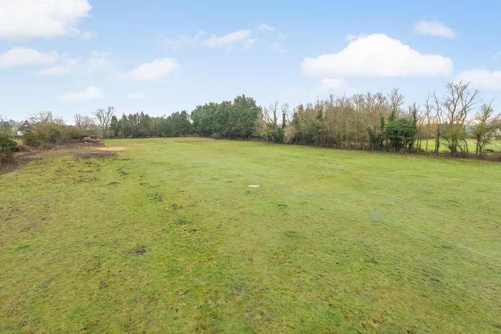 Property photo 2 of 23 Dsc_3328 Copy