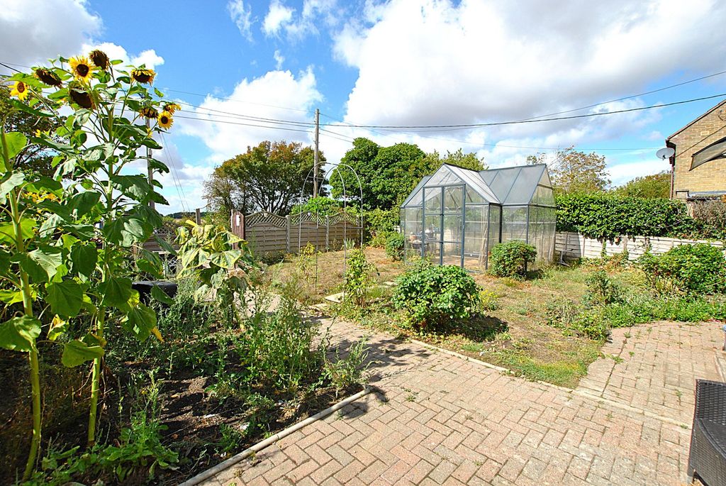 Property photo 3 of 16