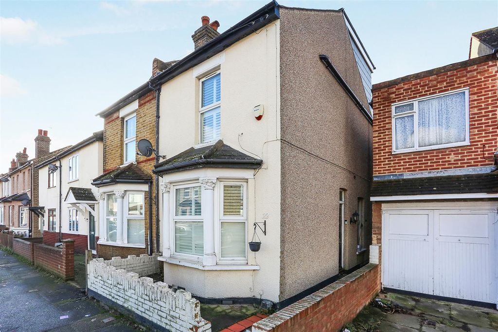 Property photo 1 of 19 1619459294 - 22 York Street, Cr4 - 1.Jpg