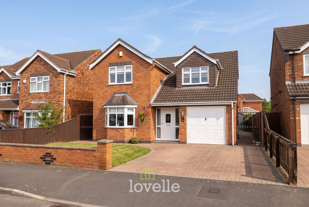 Property photo 1 of 33