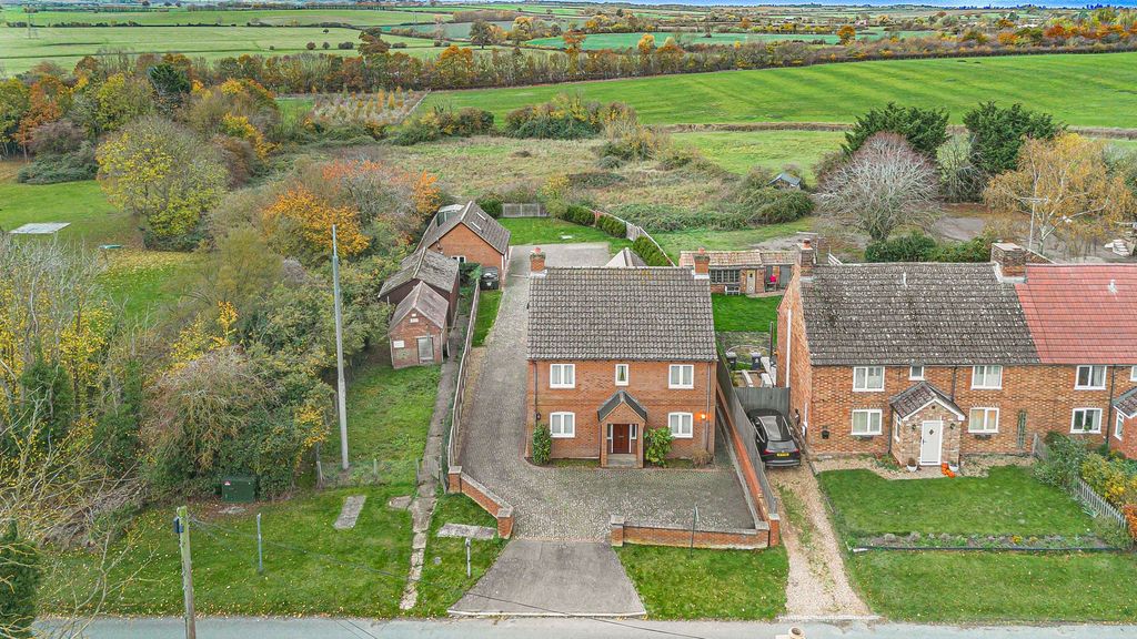 Property photo 1 of 30