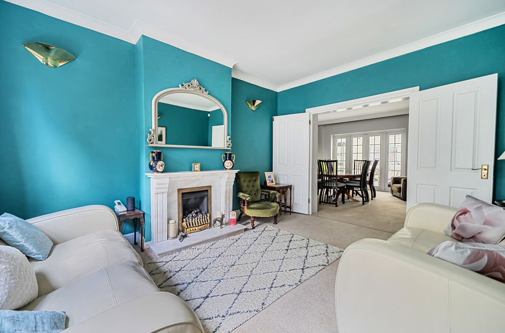 Additional image 5 of 4 bed detached house for saleHatch Ride, Crowthorne, Berkshire RG45