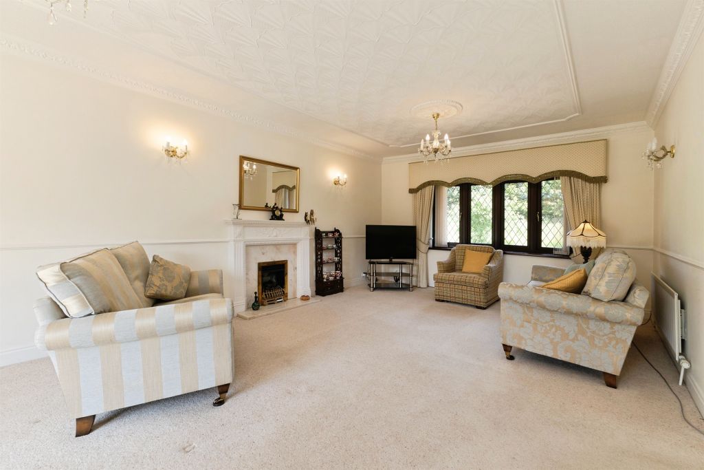 Property photo 3 of 24