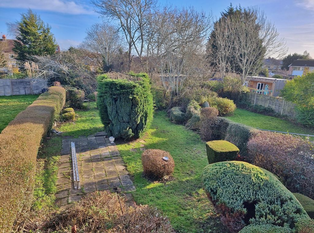 Property photo 2 of 18