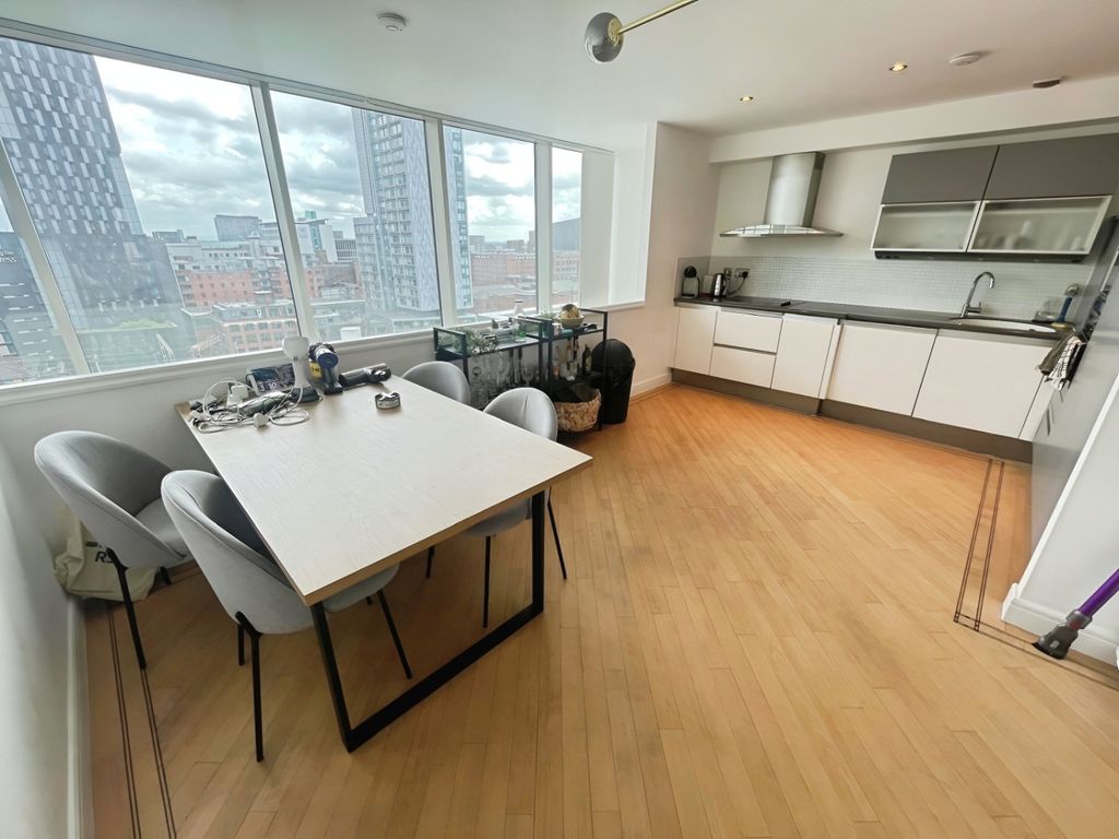 Property photo 3 of 16 Kitchen