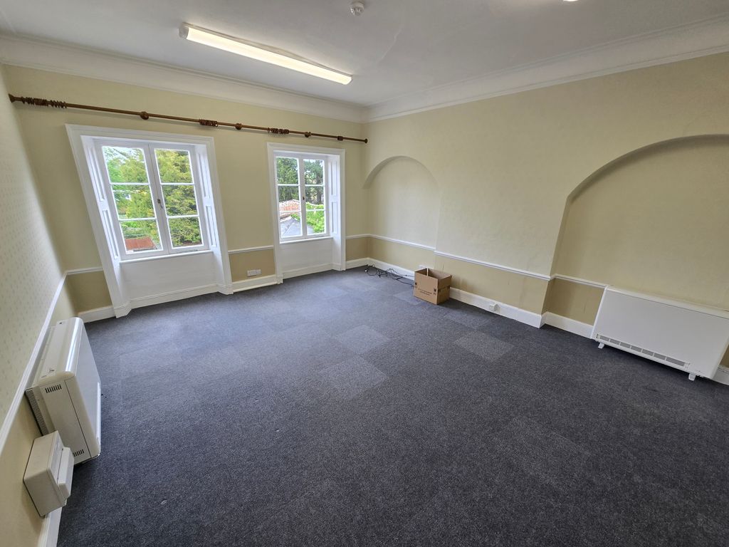 Property photo 2 of 3