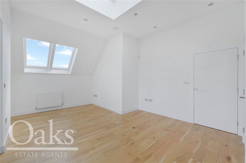 Property photo 3 of 9 Picture No. 02