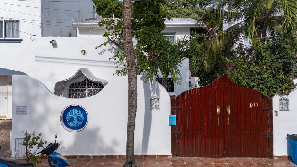 Property photo 1 of 45