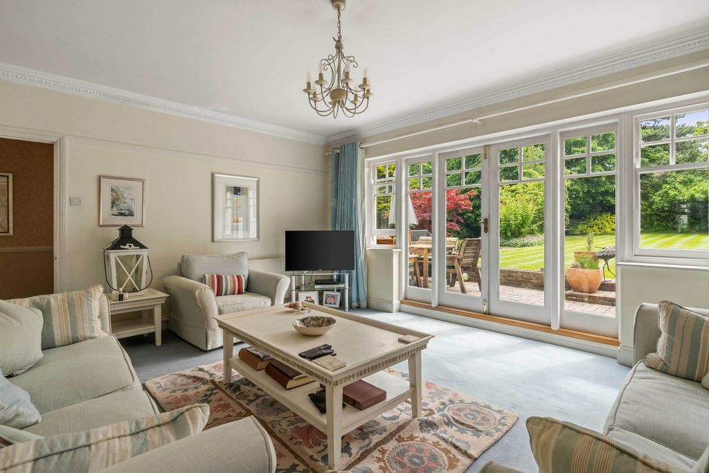Additional image 17 of 6 bed detached house for saleGreenway, Hutton Mount, Brentwood CM13