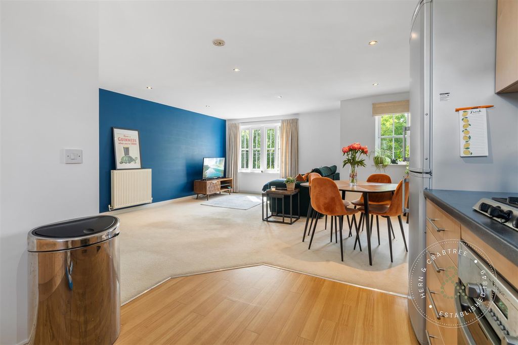 Property photo 3 of 24 Hern And Crabtree-218.Jpg