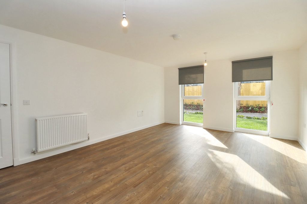 Property photo 3 of 20 Picture No. 33