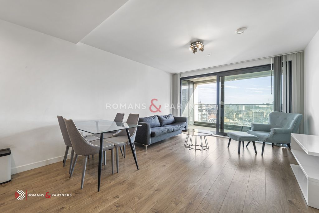 Property photo 3 of 19