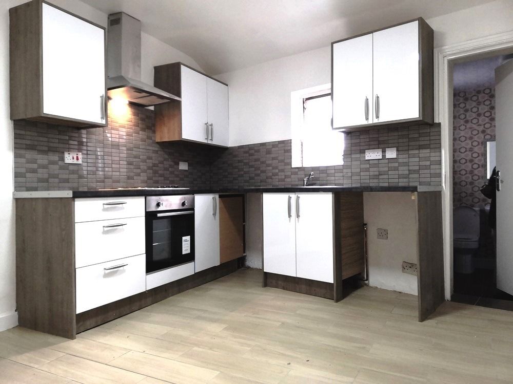 Property photo 3 of 3