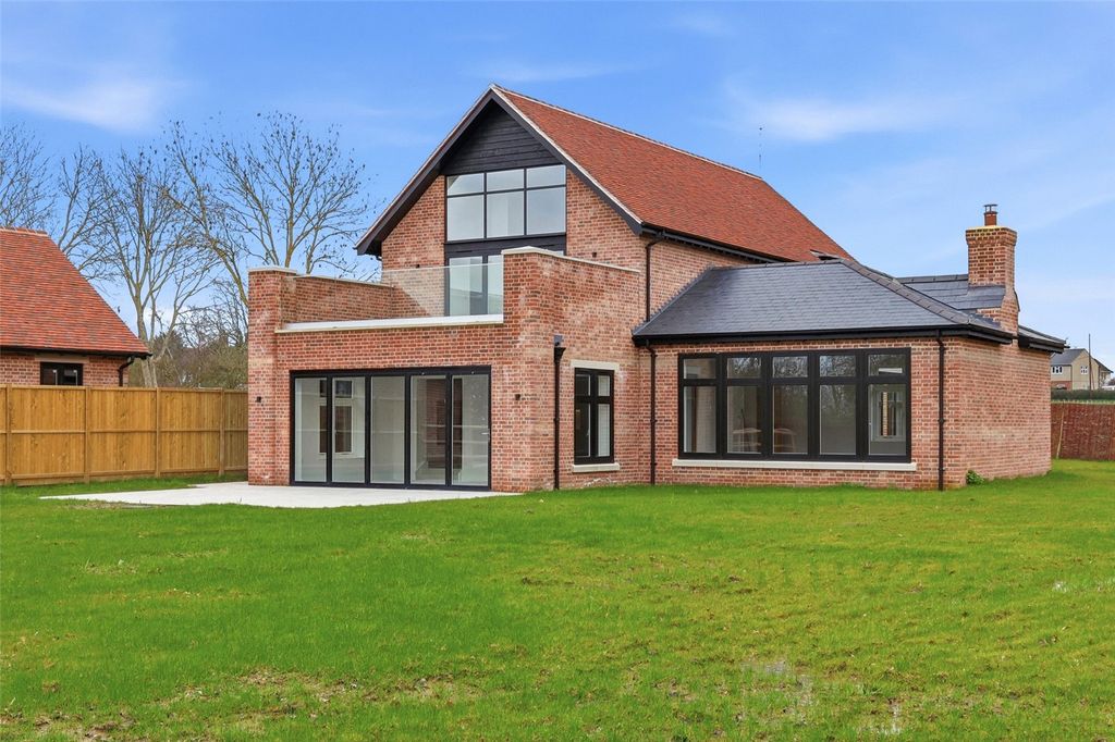 Property photo 3 of 16 Plot 4 Rear