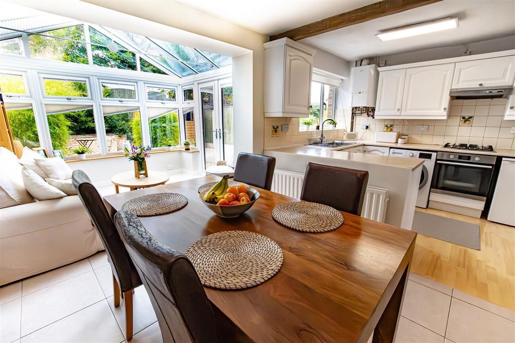 Property photo 2 of 23 Kitchen/Diner