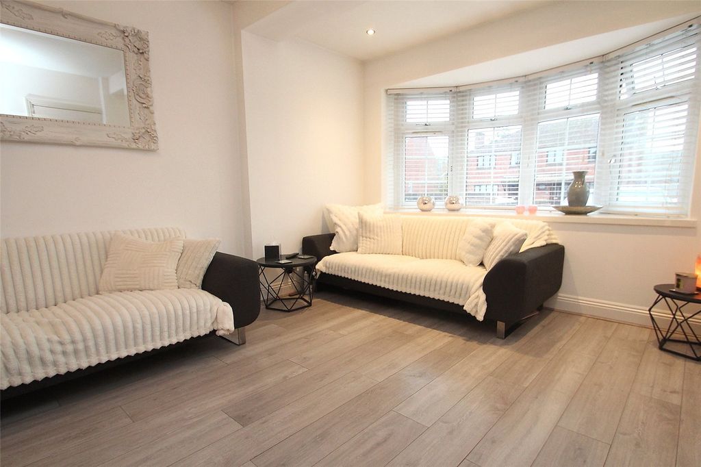 Property photo 2 of 17 Picture No. 02