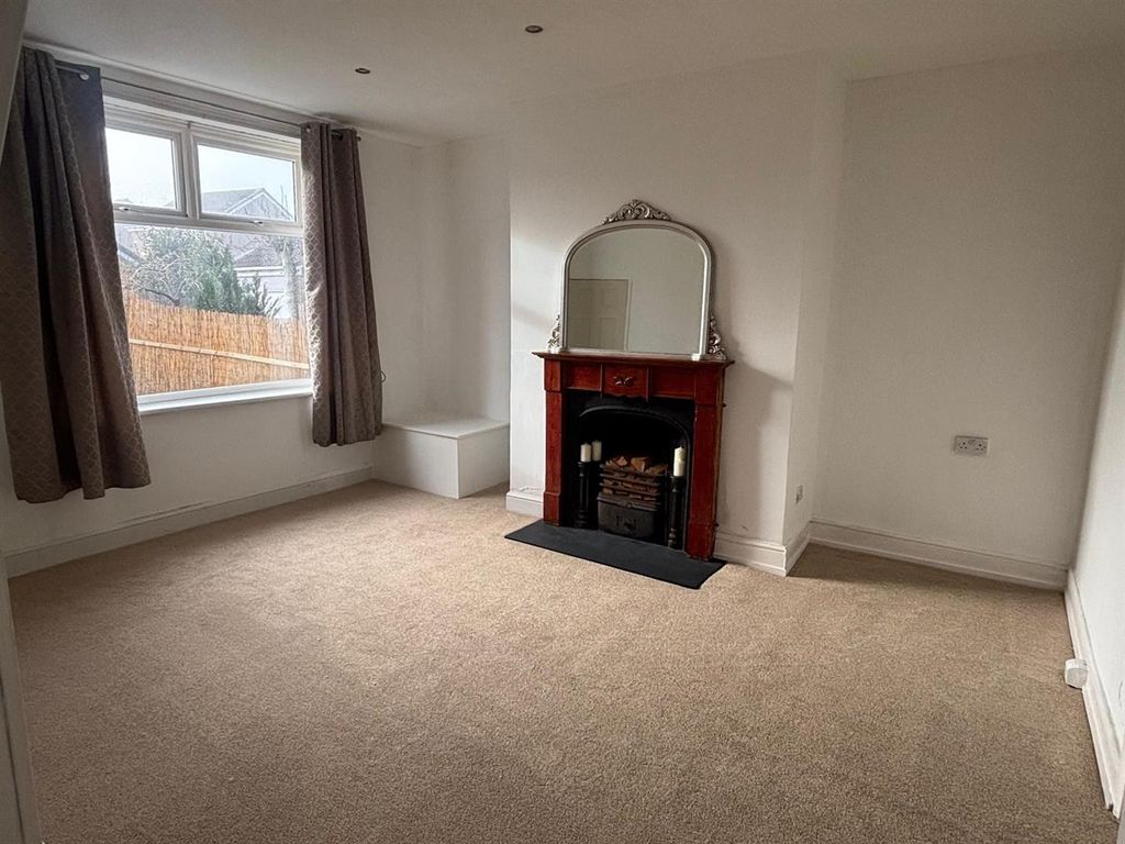 Property photo 2 of 14 4.Jpg