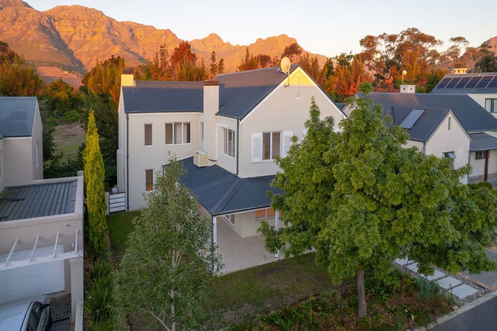 Property photo 1 of 41 St1699726