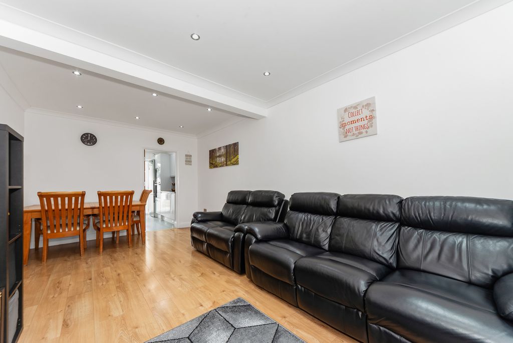 Property photo 1 of 20 Dsc_1151