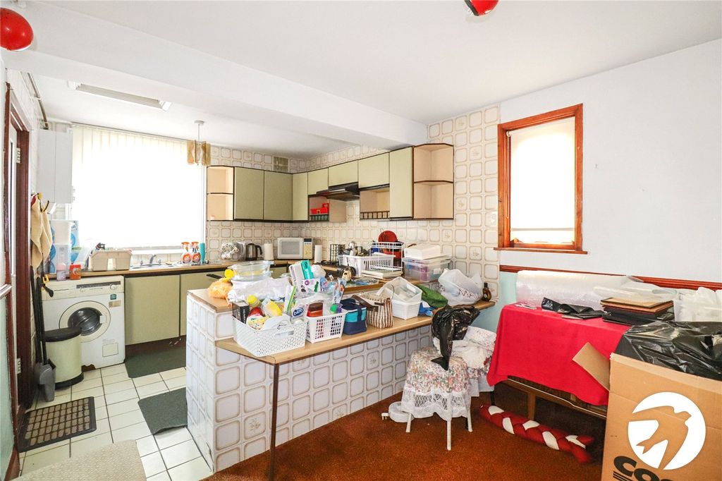 Property photo 3 of 17 Picture No. 02