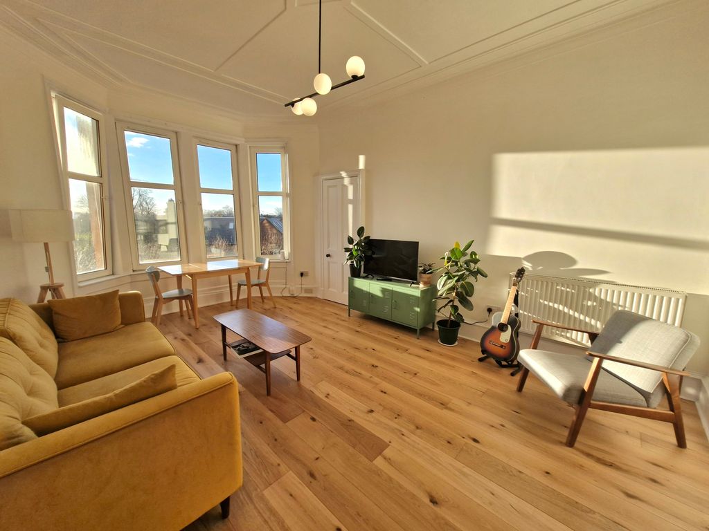 Property photo 2 of 9 Lounge