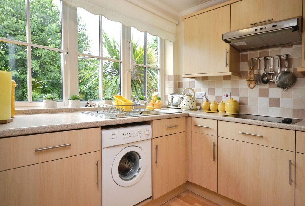Property photo 3 of 10