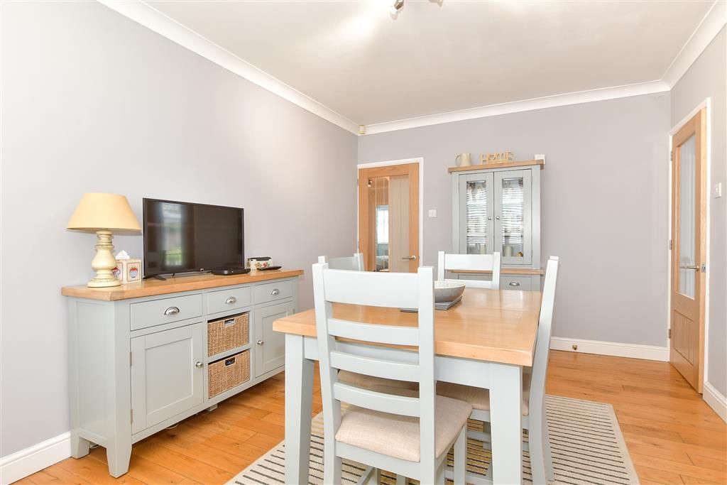 Property photo 3 of 11 Dining Room