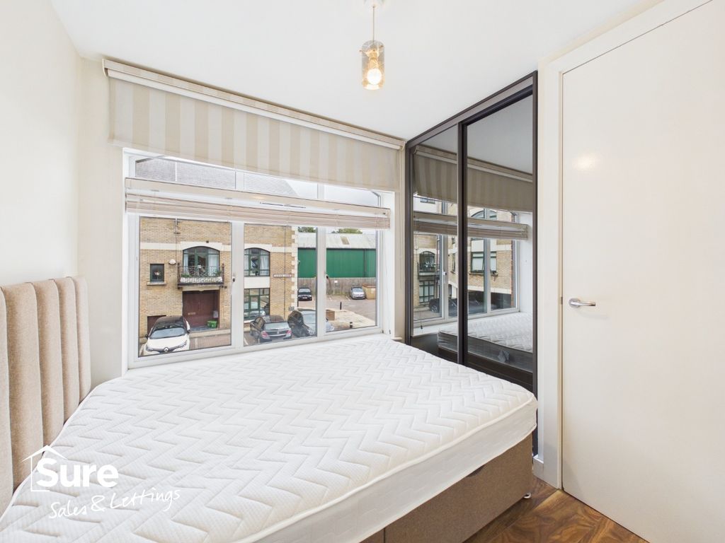 Property photo 2 of 12 5692341