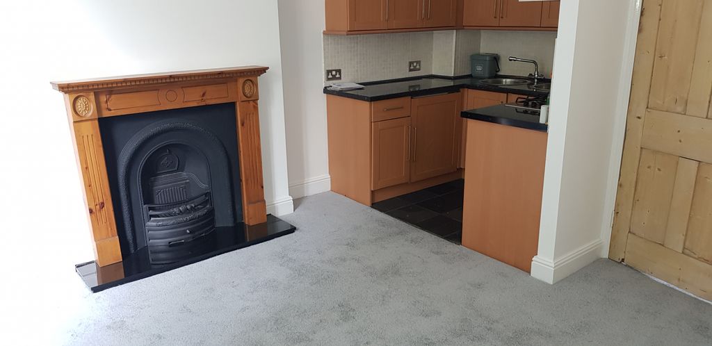 Property photo 1 of 6 Manor Avenue, Se4