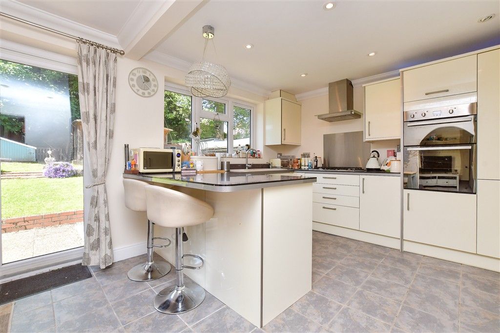 Property photo 3 of 12 Kitchen/Diner
