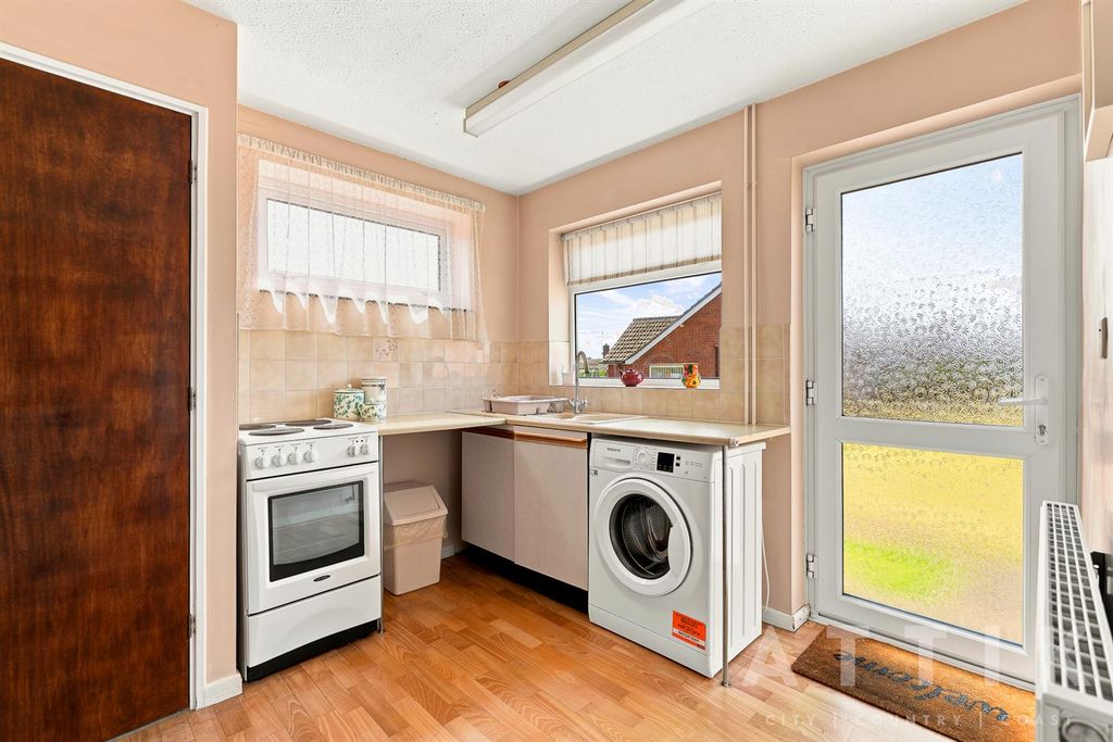 Property photo 3 of 20 Kennedy_015.Jpg