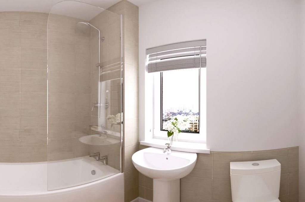 Property photo 3 of 4 Bathroom