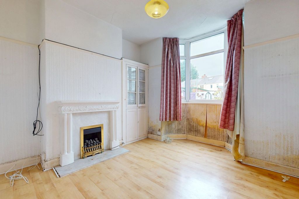 Property photo 2 of 10 75 Norbury Road, Cardiff, Cf5 3At