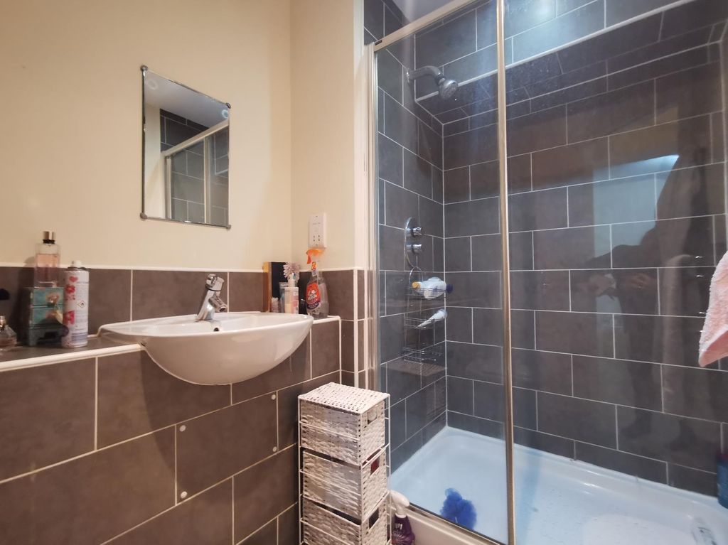 Property photo 2 of 11 0 General