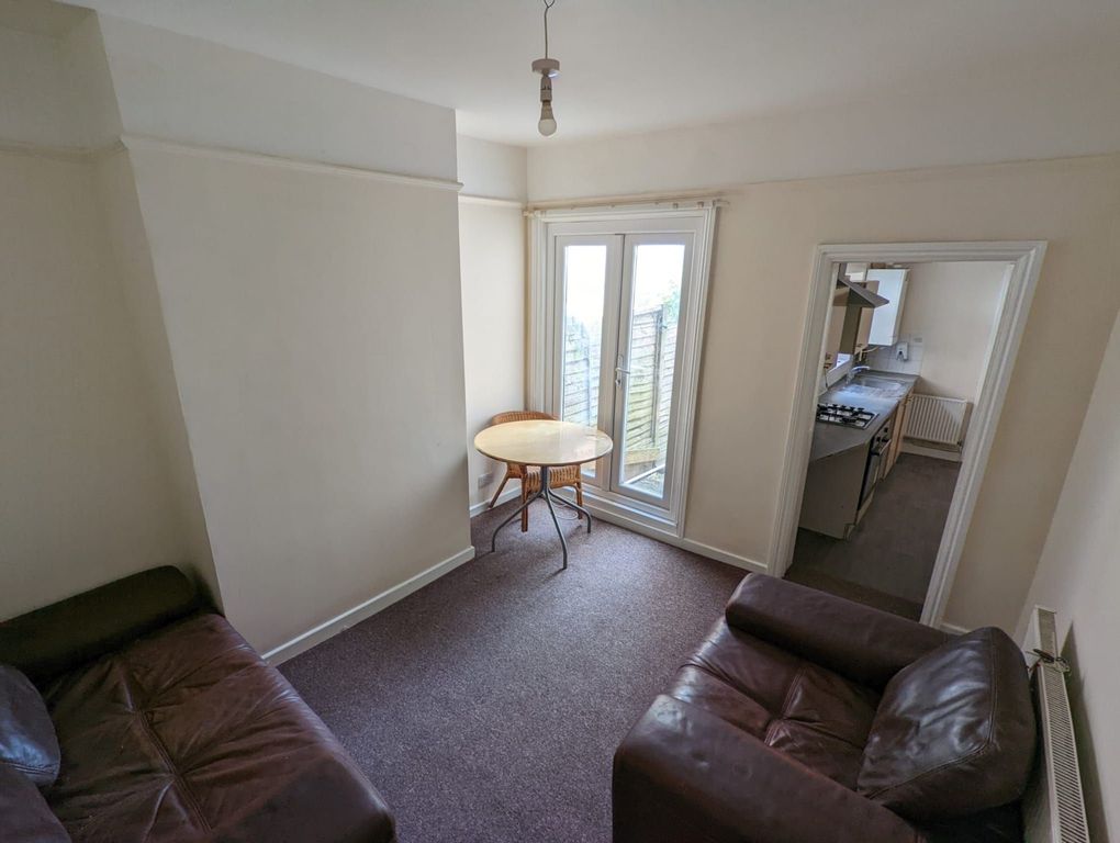 Property photo 2 of 12 1774-Hr-2.Jpg