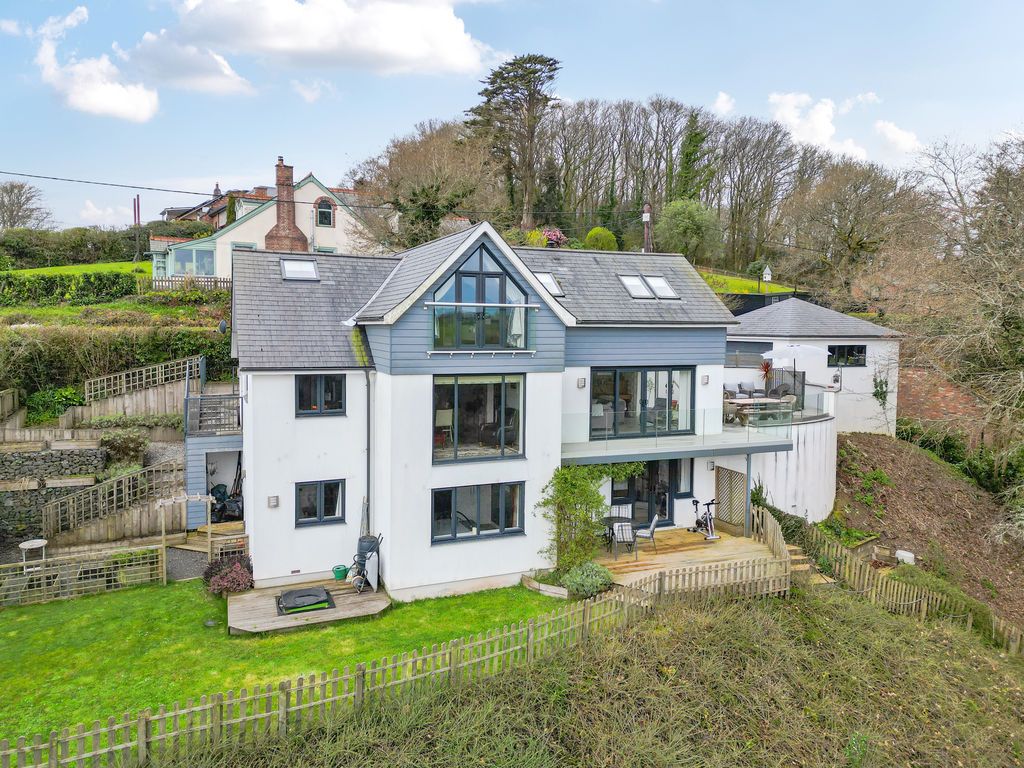 Property photo 1 of 32 Photo 33